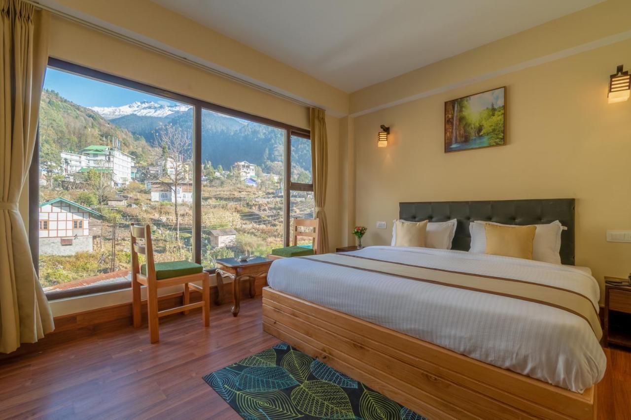 Hotel Magellan'S The Golden Bridge Lachung Exterior foto